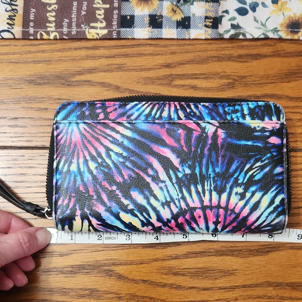 Colorful Tie-Dye Wristlet Wallet